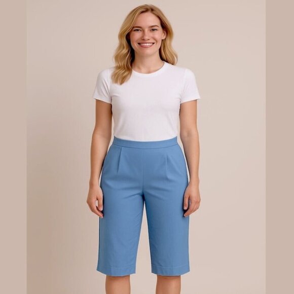 Briggs Petite Women's Periwinkle Blue Capris Size 14P - Picture 1 of 11